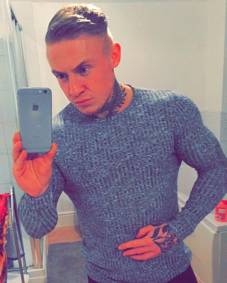Jones92Aaron's tweet photo. A few days away from my next shoot 💪🏼✂️📷📷😘 https://t.co/IVxNx7S5kH