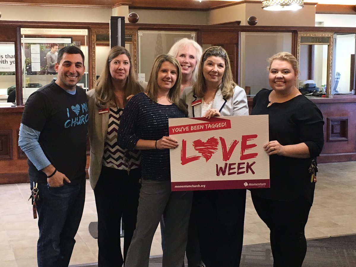 FrankiePesce's tweet photo. Love these ladies! They do so much for our community & church family w a servant's heart! @BankofAmerica #LoveWeekMC https://t.co/OZ4YPAad6j