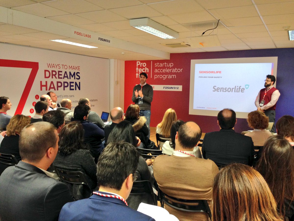 sensorLIFE's tweet photo. One minute pitch in #protechting Startup Acelerator Program #bootcamp https://t.co/r95PatDBwI