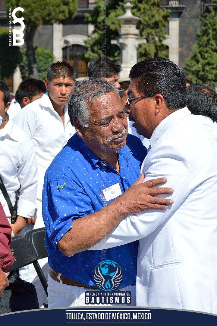 BereaInter's tweet photo. Ceremonia Internacional de Bautismos

Toluca, Estado de México

#LdmBautismos
#SoyLuzdelMundo 
#BereaInternacional https://t.co/5L15NxiLfv