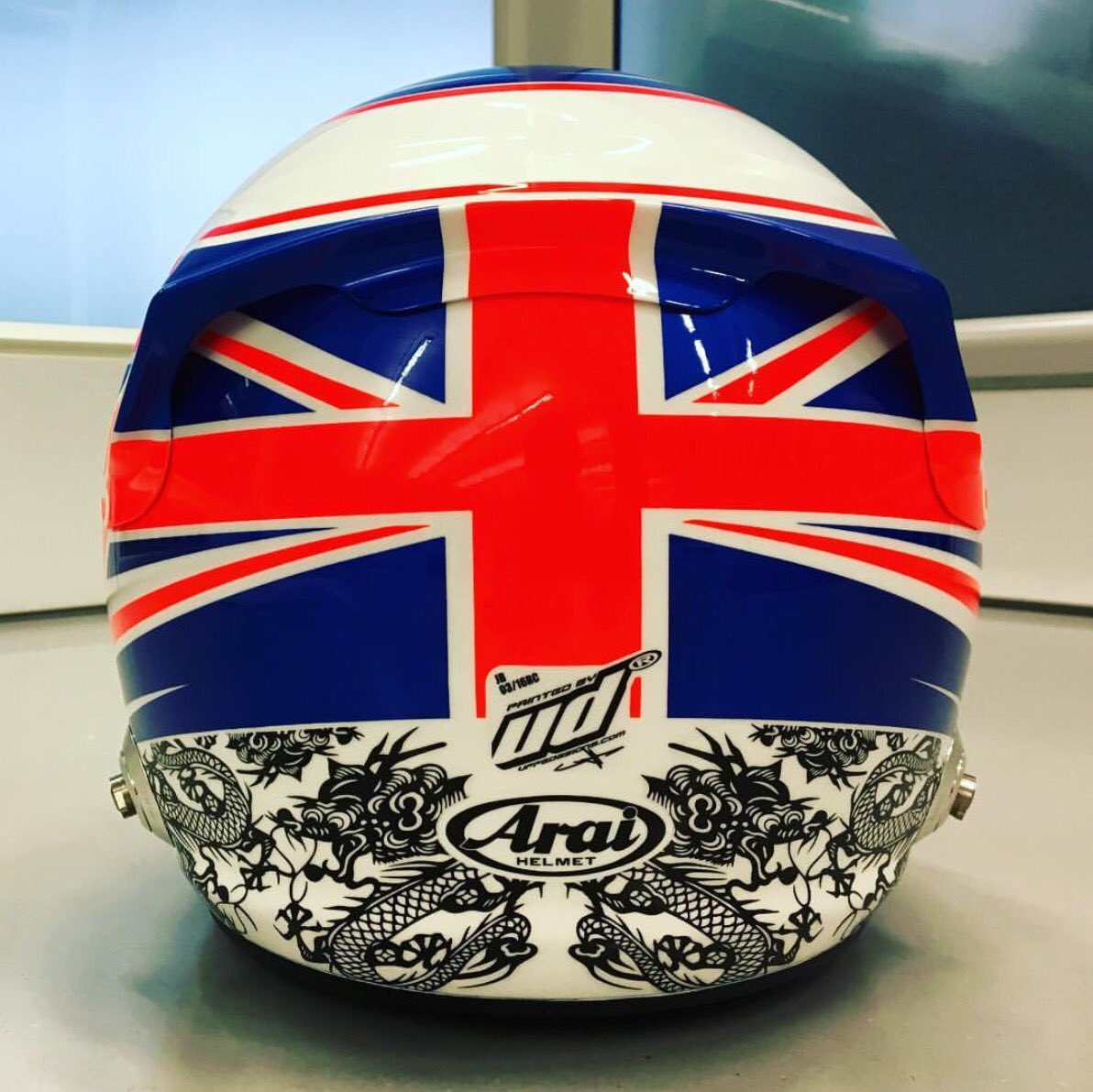 PFF1's tweet photo. Sticker shows @JensonButton already has 3 helmets ready for 2016. #uffedesigns https://t.co/ZIqXxi2Pi0
