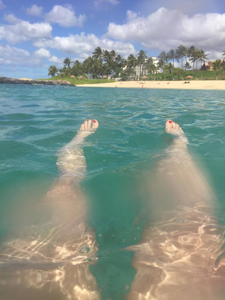 zimmer_traveler's tweet photo. A2: I am definitely a water mermaid! I feel so free in the water. #WaterCamera #ExpediaChat https://t.co/ubN7C5Unyf