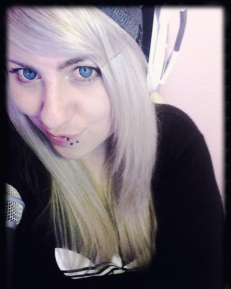 TinaBumBina's tweet photo. #Twitch #möpp #tinabumbina #samename #faggot #lowbird #ossi https://t.co/yfcw0ZVWoQ