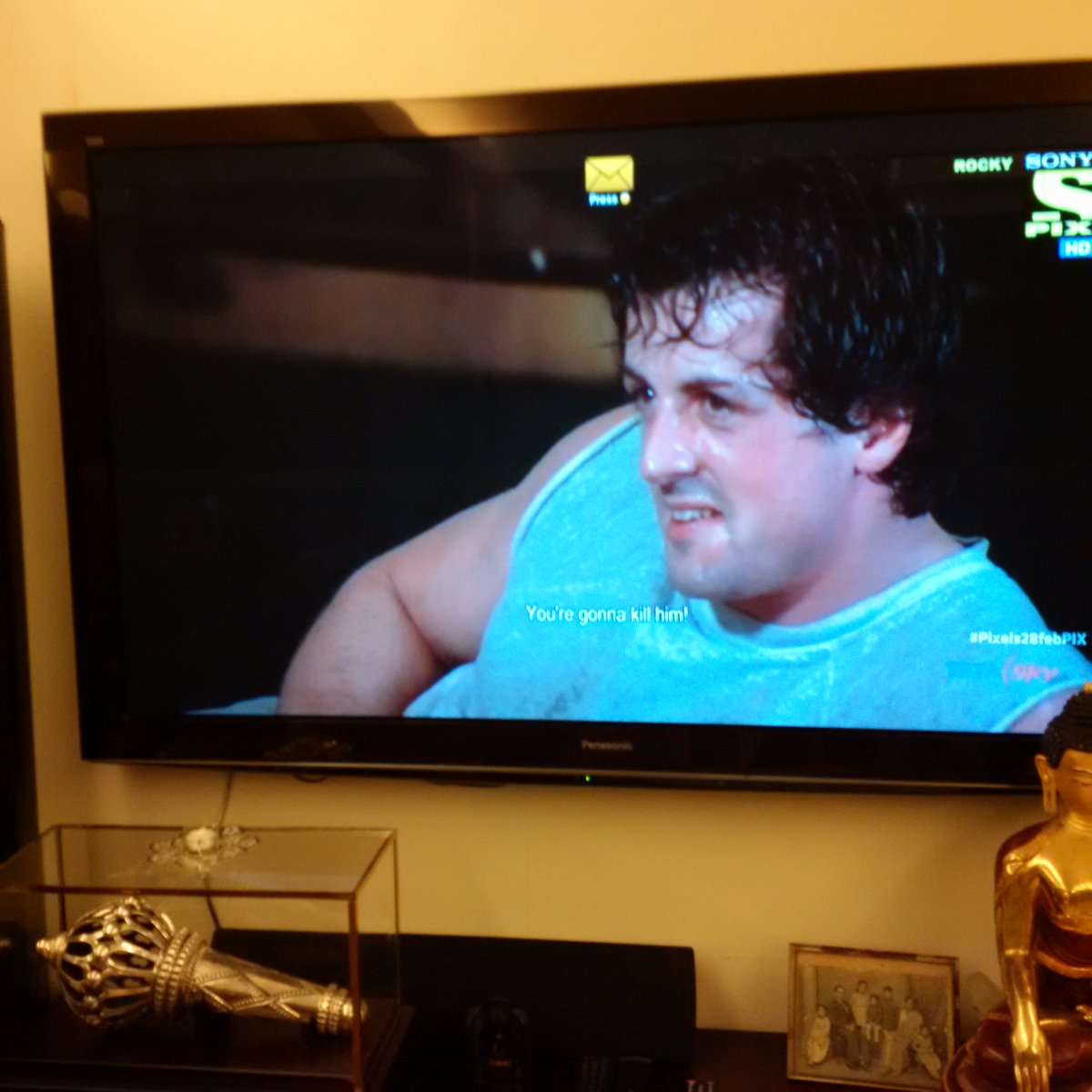 BeingSalmanKhan's tweet photo. Watching rocky 1 now,  tana taaa tanaa taa tanaa taa Tanna ttaaaaa 
@theslystallone
Is aadmi se seekho yeh hai hero https://t.co/2Twf1FZmuo