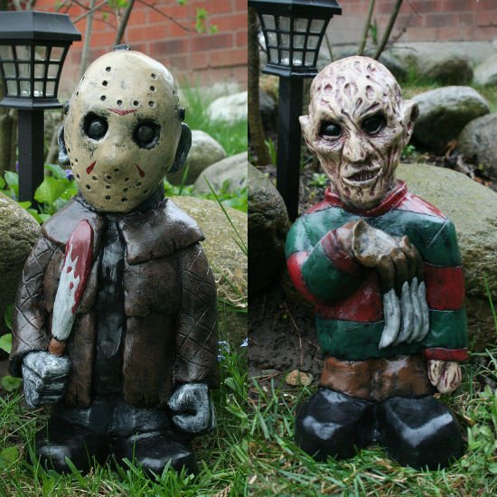 DPool_HP's tweet image. Horror Movie Garden Gnomes