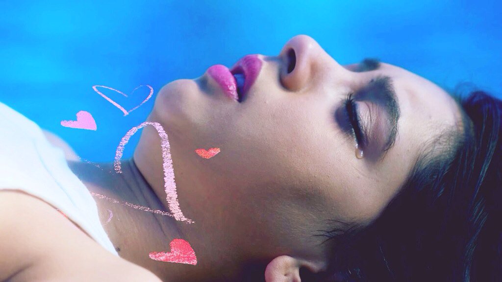 thenititaylor's tweet photo. Good night #lovelies ❤️ https://t.co/zsKaTe8Tct