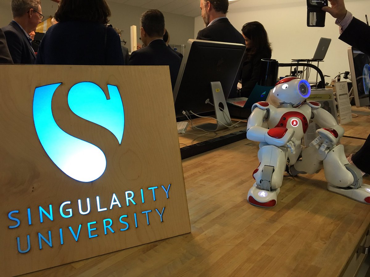 Techmurf's tweet photo. Enjoying the future at @singularityu #ausbw #exponentialfuture #innovation https://t.co/hzOdr8RTpi