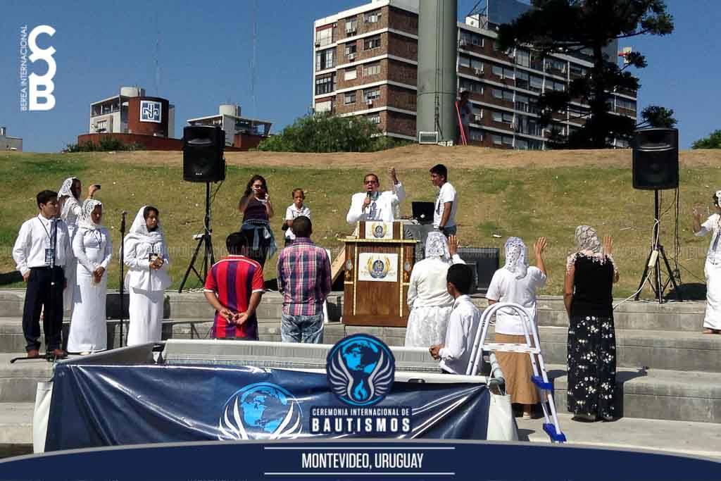 BereaInter's tweet photo. Ceremonia Internacional de Bautismos

Montevideo, Uruguay

#LdmBautismos
#SoyLuzdelMundo 
#BereaInternacional https://t.co/nGHEBbTSMT