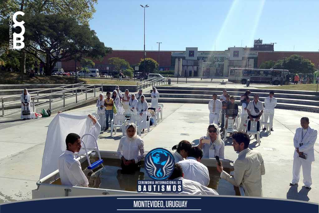 BereaInter's tweet photo. Ceremonia Internacional de Bautismos

Montevideo, Uruguay

#LdmBautismos
#SoyLuzdelMundo 
#BereaInternacional https://t.co/nGHEBbTSMT