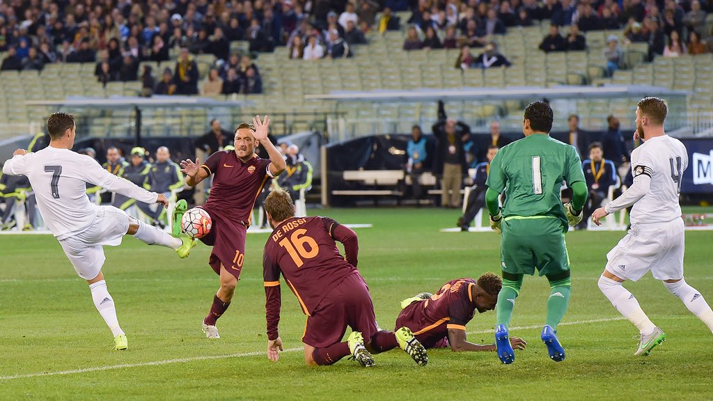 GoloKante's tweet photo. #ASRoma 🆚 #RealMadrid

Stream📺HD!

Mobile📱+Youtube💻

➡https://t.co/ZjaGREwCLr

#RMUCL
#HalaMadrid
#romatv #RomaReal https://t.co/0am1vVeZKe