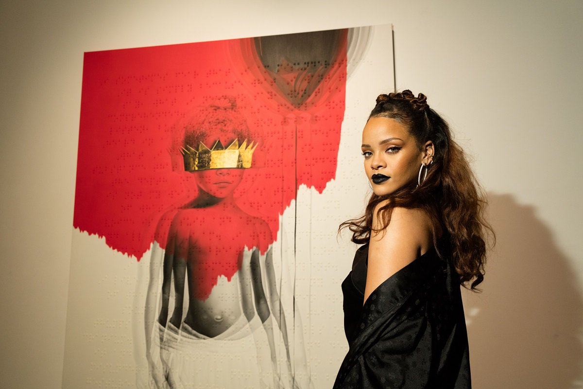 colourfulradio's tweet photo. MUSIC: Sinai Fleary Reviews Album Anti by Rihanna
@S_Fleary1 @rihanna #music 
Go https://t.co/sq1Yb1zwhb https://t.co/bpjC7FUy54