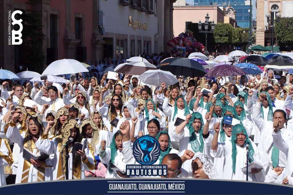 BereaInter's tweet photo. Ceremonia Internacional de Bautismos

León, Guanajuato, México

#LdmBautismos
#SoyLuzdelMundo 
#BereaInternacional https://t.co/9Kd63wyBpl