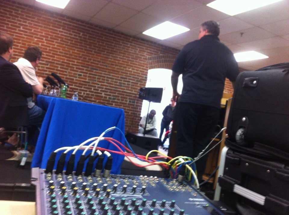 myron_i's tweet photo. Being a boss among bosses! Always behind that board....! https://t.co/YTlHGUyjpg