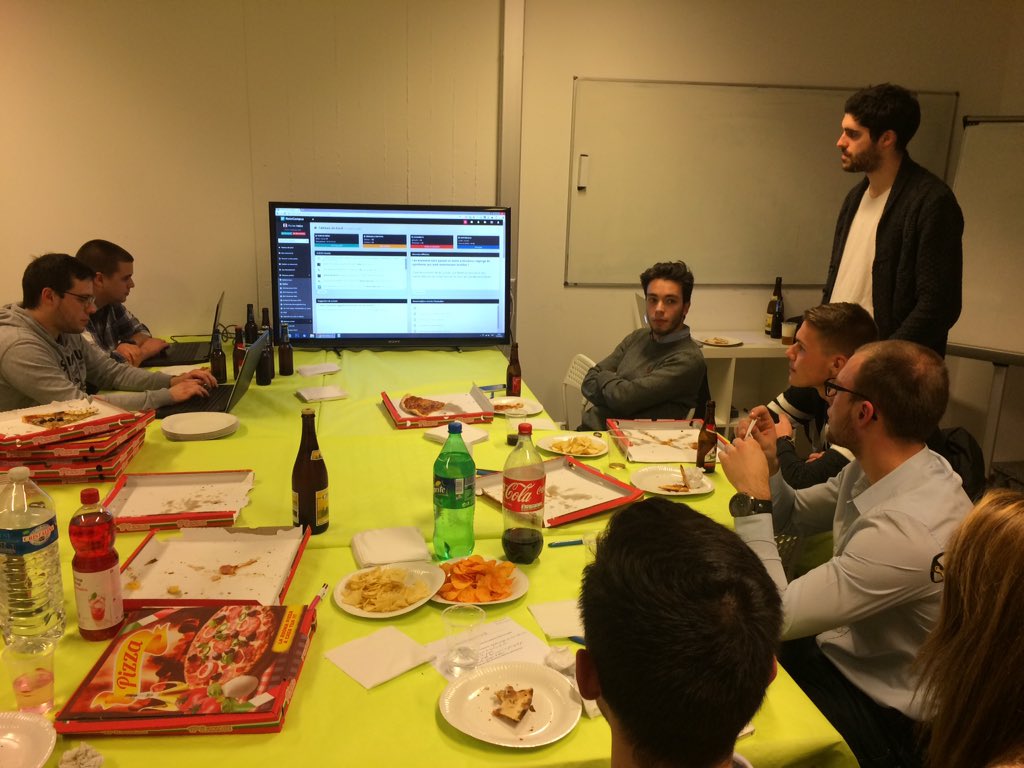 Roald Sieberath ☀ tweet media