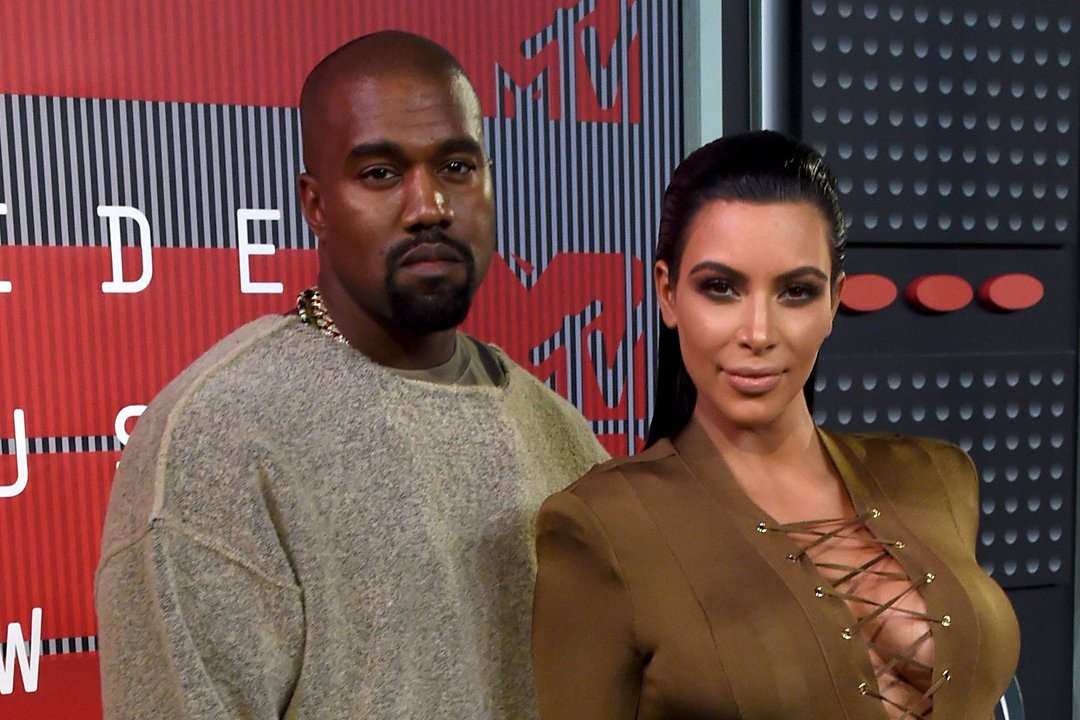 XXL's tweet photo. Kanye's crazy Twitter rants are starting to get to Kim https://t.co/M7EhiP3mRl https://t.co/PUA80mXlTt