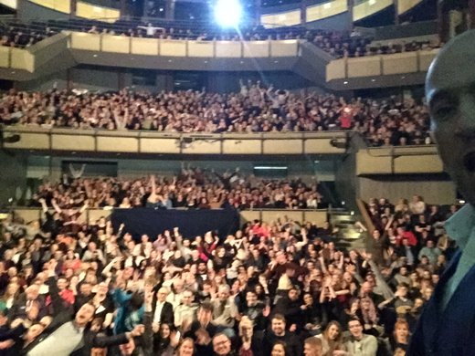 DerrenBrown's tweet image. Please tweet any word using #DerrenMiracle in the next 10 mins for my Milton Keynes show. Thanks all.