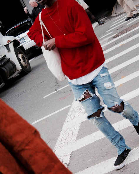 Complex's tweet photo. Eight throwback styles you'll see in 2016: https://t.co/fBtNtrltaU https://t.co/57QtAUZmv0