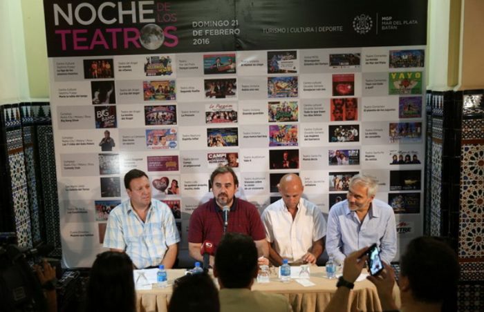 retratodehoy's tweet image. La noche de los Teatros por primera vez en Mar del Plata
elretratodehoy.com.ar/ver_nota.asp?c… @emilianogiri