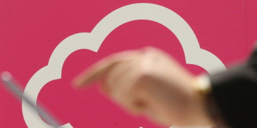 clusterlogics's tweet photo. Average #CloudUser Leverages Six Different #Clouds | @afakechrisburt via @datacenter | https://t.co/w4ulTHWnWf https://t.co/rSZ0ftn7PU