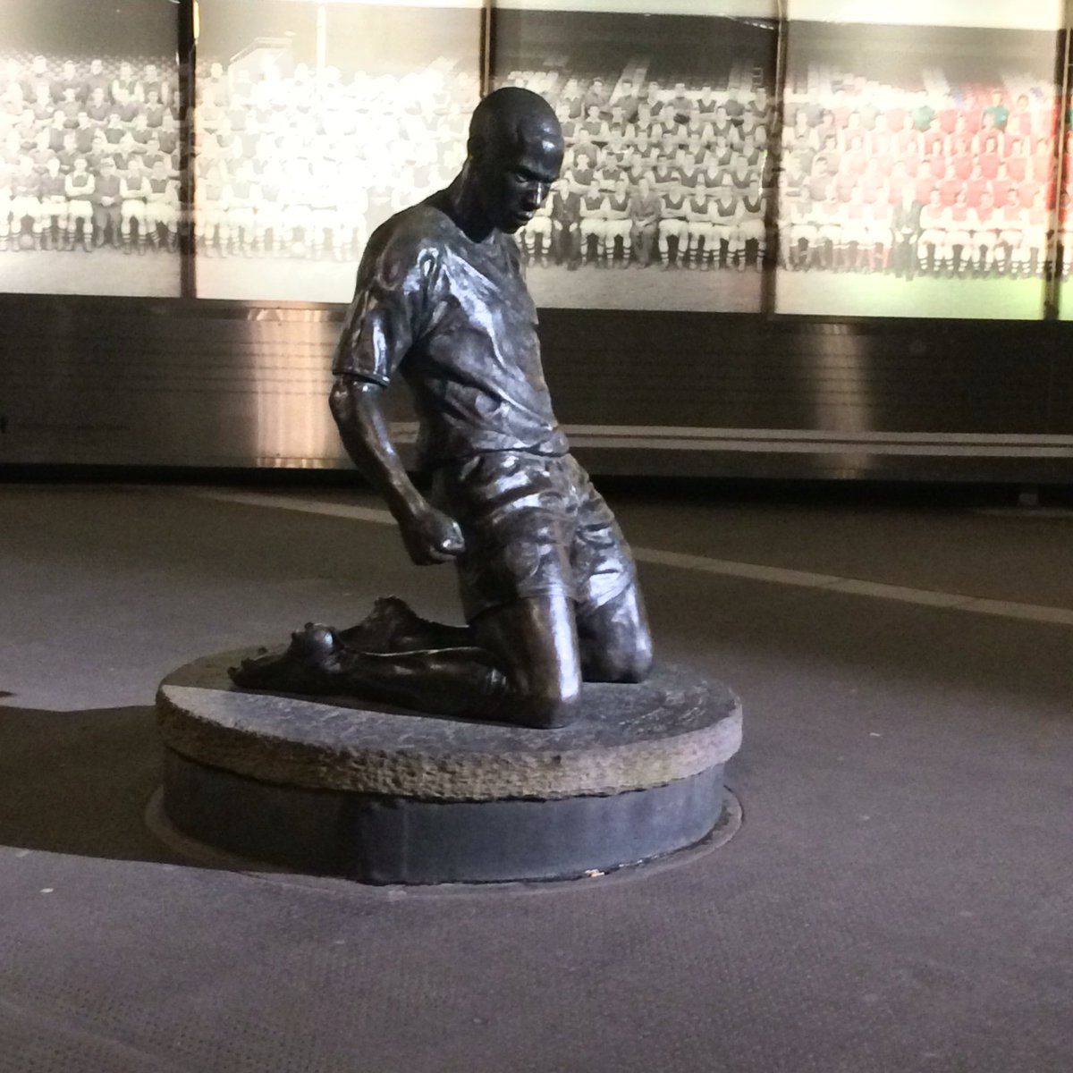 Lè God #Arsenal #Henry #AFC #Emirates