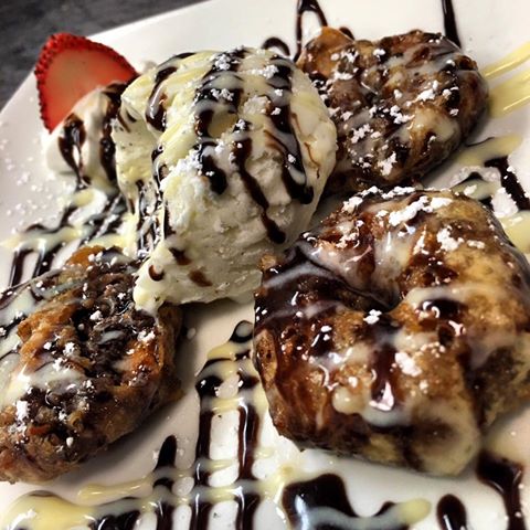 SLTownSquare's tweet image. Girl Scout Cookies are back at @GuruBurgers for your deep fried pleasure! #CaramelDelites #PeanutButterPatties