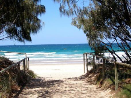 karyn_odea's tweet photo. Good Morning Gold Coast βοΈ Enjoy your day peeps #GC #beach #lifestyle #Lovewherewelive π #tkopt https://t.co/ecaHkgHDKV