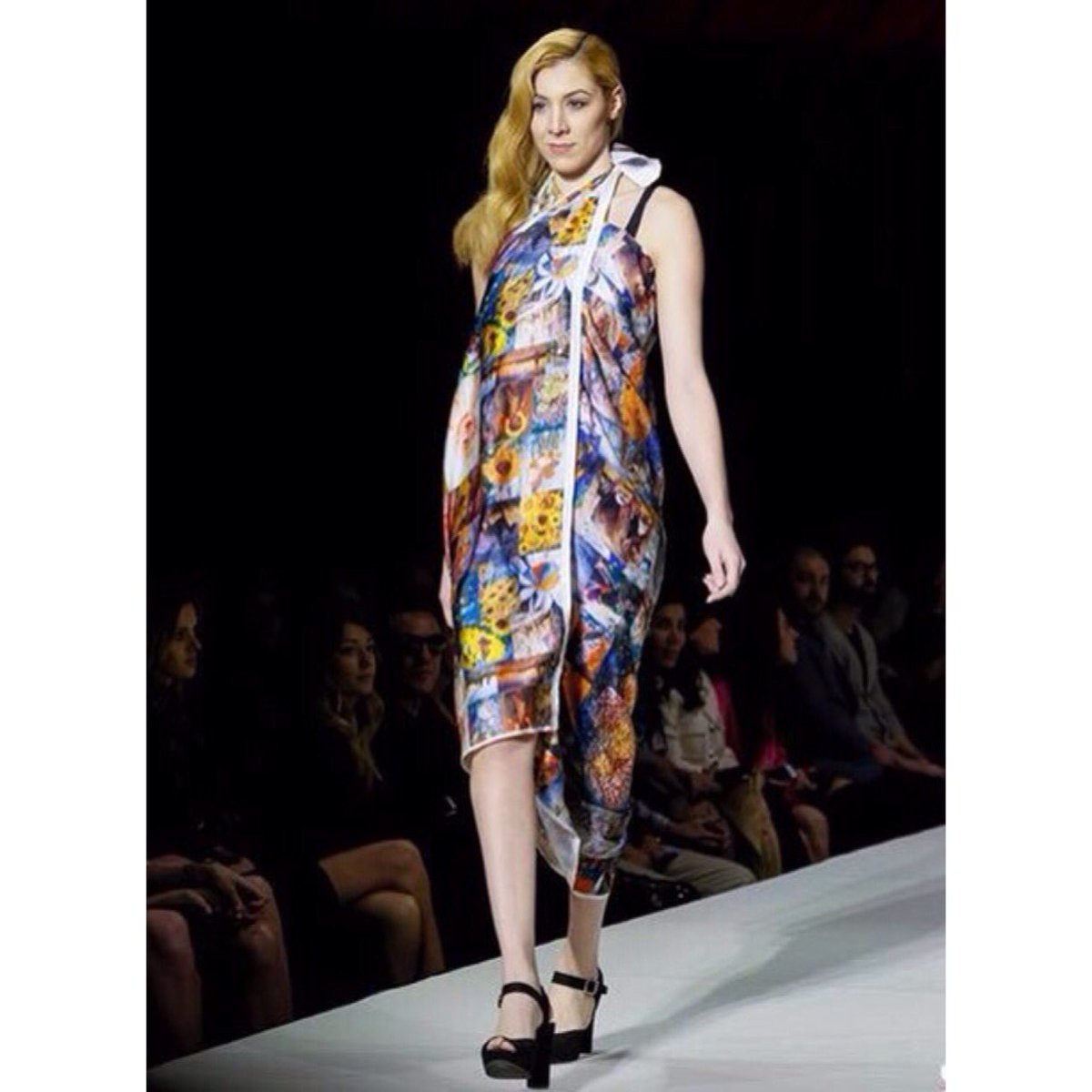 Jenn_Guedes's tweet photo. Runway MOOD: 😛✨ #popimpresska #nyfw https://t.co/tHKNNFVvKS @PopImpressKA @stylefw https://t.co/jhZQY11zEu