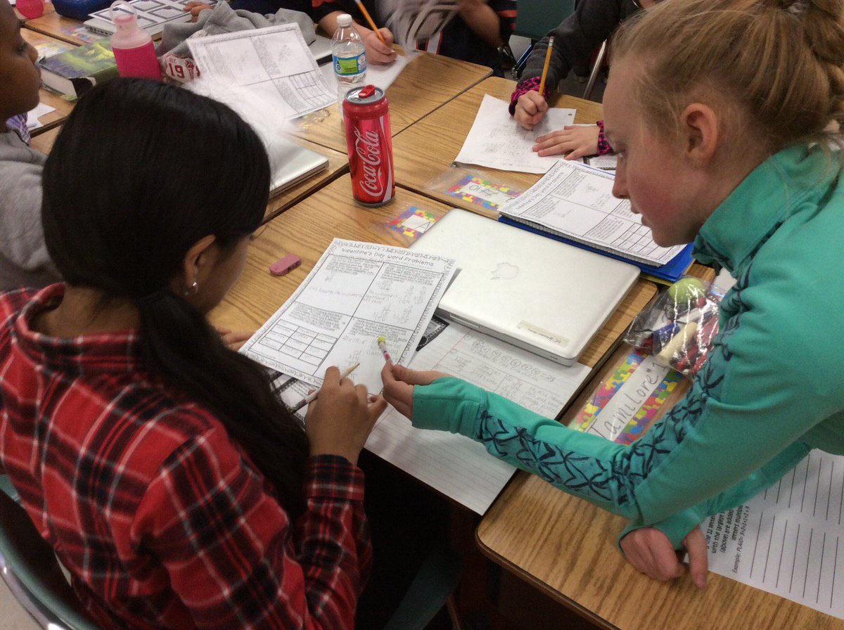 nicoletm5th's tweet photo. Student collaboration #62learns #62ICS https://t.co/aZPuDyMuMO