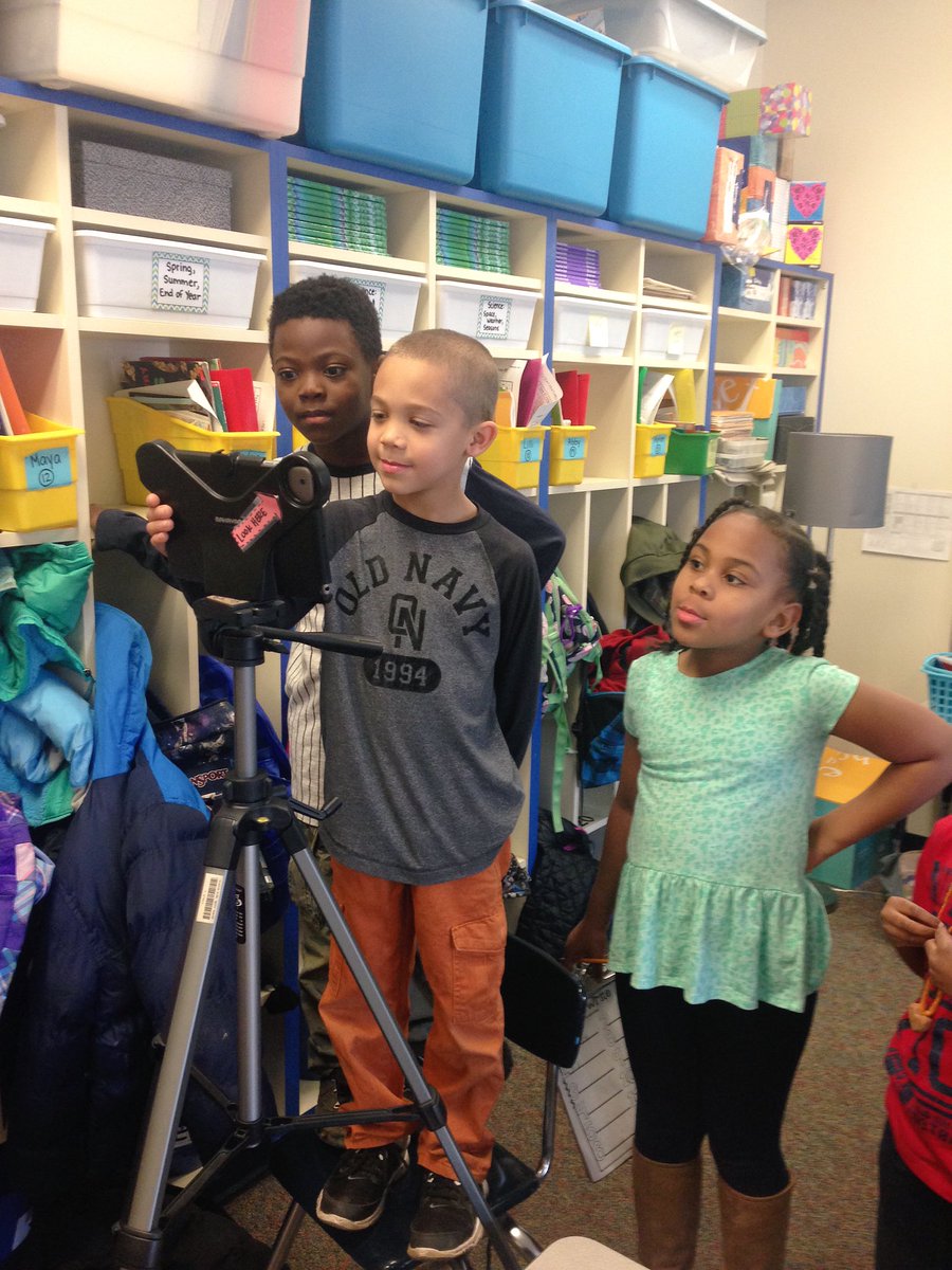 msfergusons1st's tweet photo. These little #claxtonleaders are behind the scenes for a #NCDLDay shoot. #ACSDLDay https://t.co/5iYTmX06Mm