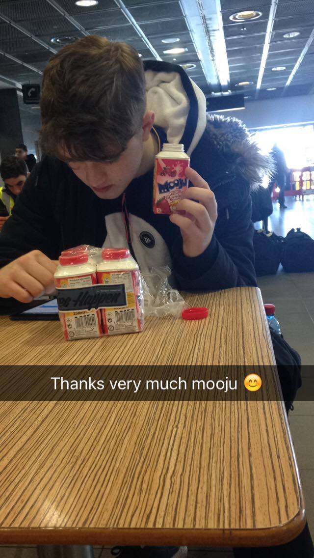 SnakingToBerlin's tweet photo. Big thanks to @MoojuMilk last week as we traveled from Dublin to Berlin all for charity #DCUBegBorrowSteal https://t.co/q877M5cEji