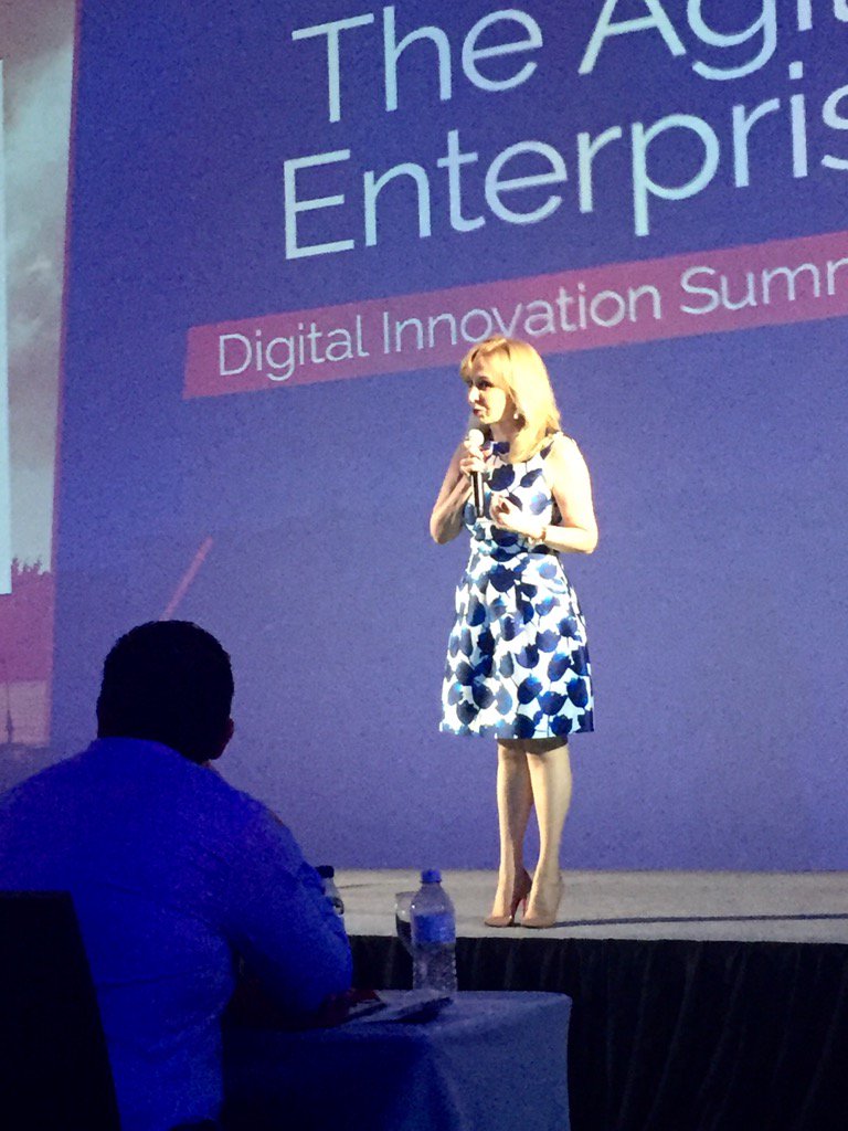 Softtek's tweet photo. The lady in charge! Blanca Treviño, kicking off day 1. #Softtek16 https://t.co/3niZYVx7Zf
