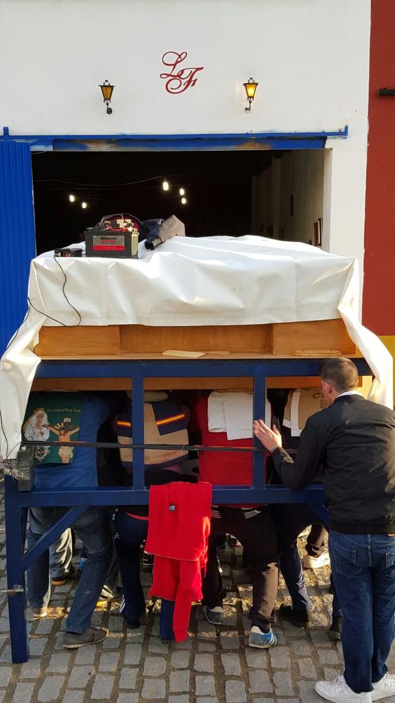 resucitado2014's tweet photo. Imágenes del pasado domingo en el ensayo de nuestra cuadrilla de hermanos costaleros.
Próximo ensayo: domingo 21 feb https://t.co/kwhezgqaXW