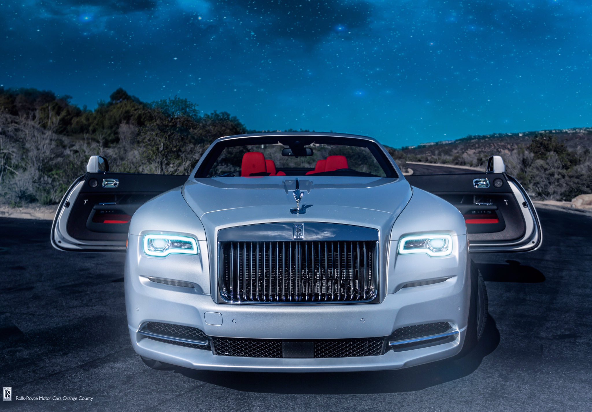 PHOTOS: Rolls-Royce Phantom Starlight Headliner