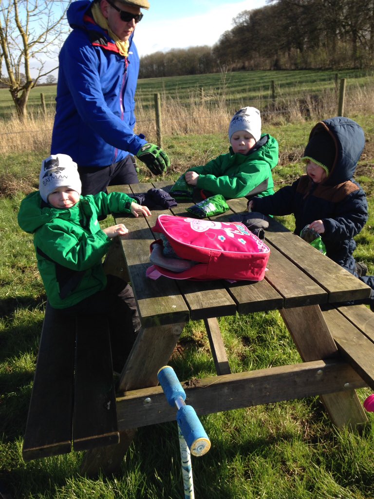 Kedgerybears's tweet photo. Magnets, walks, swimming, peg boards &amp; the Rainbow Factory! @TH_Robins @THGoldcrests https://t.co/kAycttlRRx