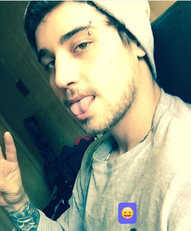 BeauBrooks_Rp's tweet photo. Rasieren ja nein Piercing ja nein alles ja nein https://t.co/DgRIyf6RII