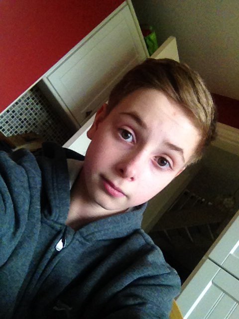 beastingtank's tweet photo. HeyHey Guys!
Like ma New Haircut!
Didn't know what 2 Post!
STAY COOL
YOU 1 OF A KIND!
#keepbeasting https://t.co/CAtjpYzHtG