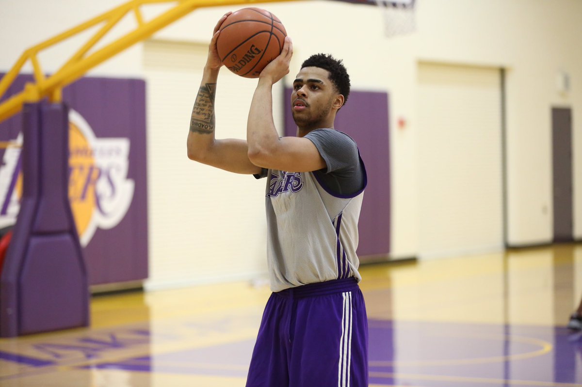 Lakers's tweet photo. Back to work after the All-Star break https://t.co/k8Cew9GX6P
