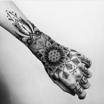 BeardsAndTats's tweet photo. RT if you ❤️ this https://t.co/vMMnzOSTBu