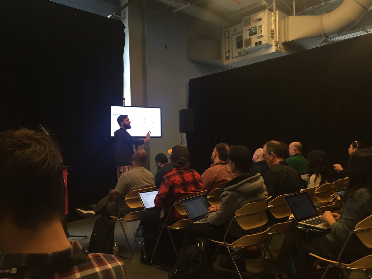 Doraly_Estrada's tweet image. Advanced Debugging Patterns in JavaScript with Zach Gardner #DevWeek16 #javascriptconference