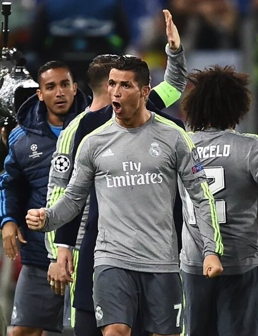 diosflorentino's tweet photo. El que no aparecía en los partidos importantes decían 😉 Una vez más callando bocas @Cristiano  😍💪 https://t.co/8gtr2uF2iZ