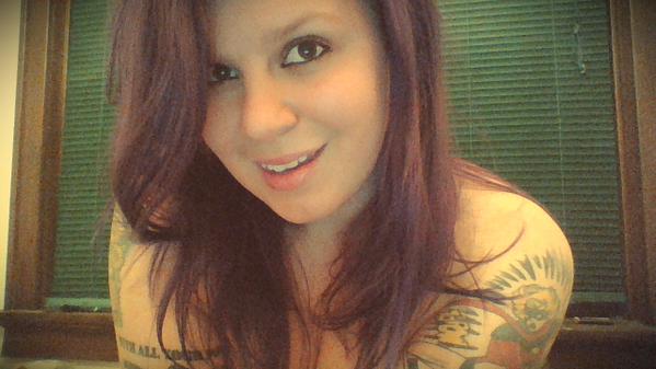 Anyone else miss my purple hair? #Retweet if you do. https://t.co/34KQnxEGwx<a href="/tag/retweet"class="tags">#Retweet</a>