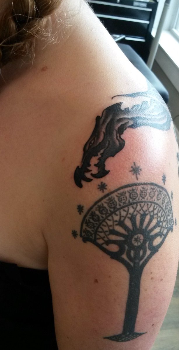 JulianaNein9's tweet photo. A dragon to watch over #Nimloth.
@DeviateBrewing I finally got it done. So no punching when I come in tomorrow! https://t.co/l2HHVj8gEF