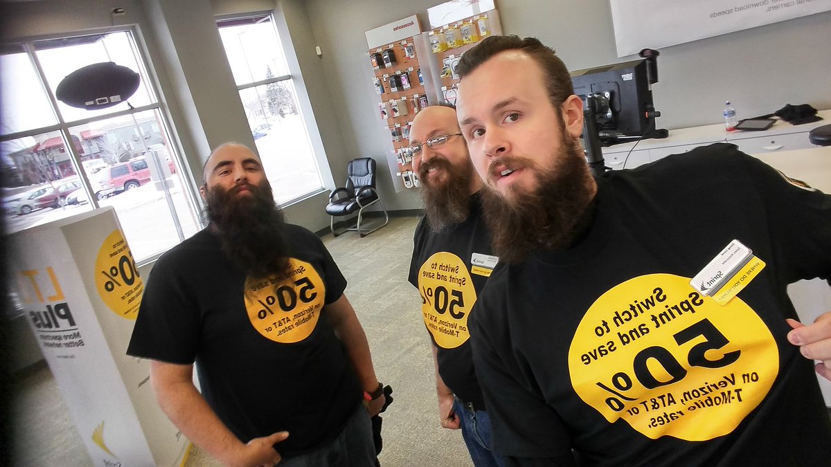 RST_WL's tweet photo. Switch to @Sprint and save up 50% off when you #BUMPANDBUNDLE @ #BEARDSTORE @MrSamGarland @wilcox_dallin @Erpratt https://t.co/mT9SejBI4e