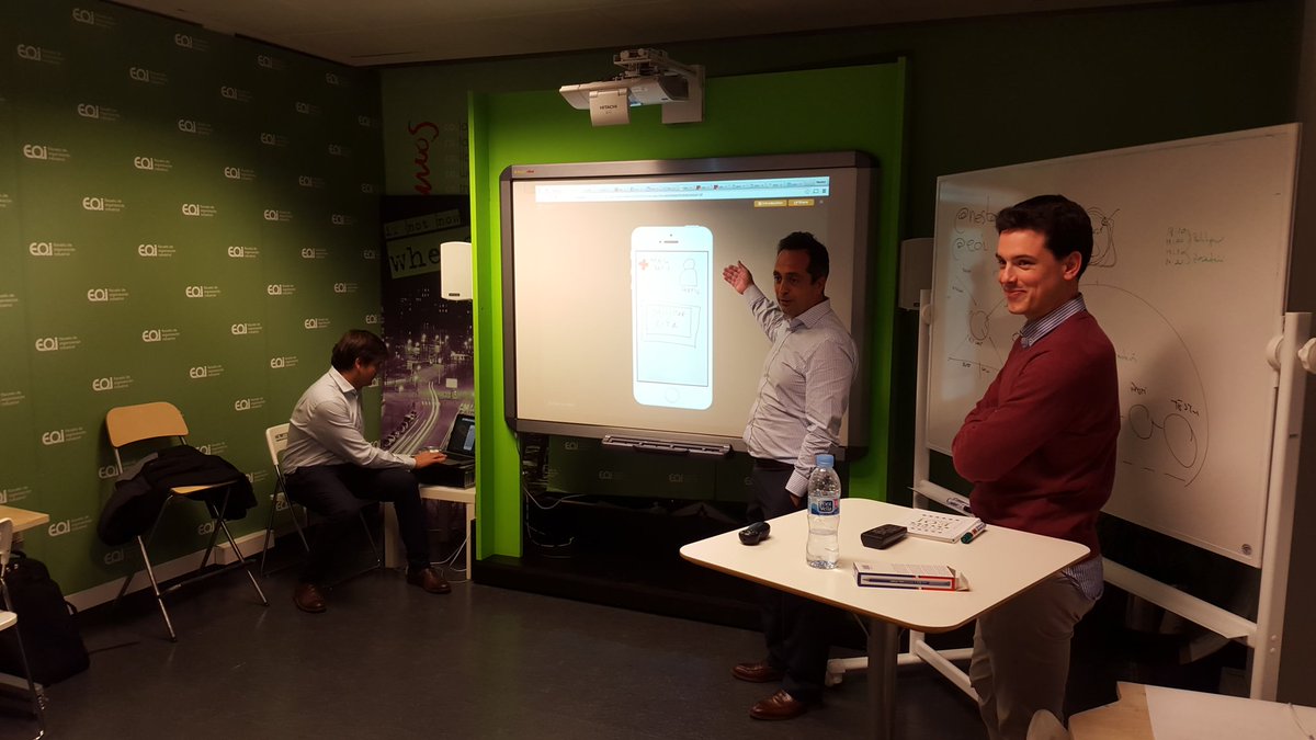 nestor_guerra's tweet photo. brutal taller de #designthinking y #leanstartup CX @ramongurriaran en @eoi @Asociacion_DEC https://t.co/1QHfEHfxUj