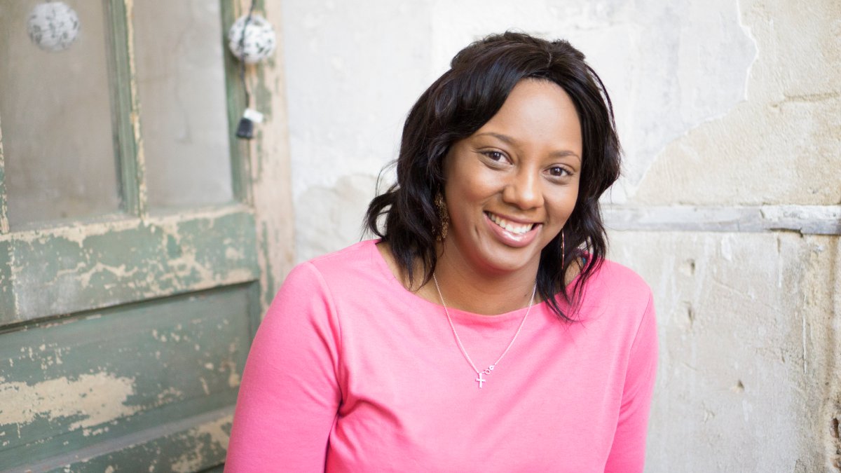 JuvoTec's tweet image. We are pleased to announce newcomer, Lexi Sutton @NRBeauty to the #juvocrew! Welcome, Lexi!