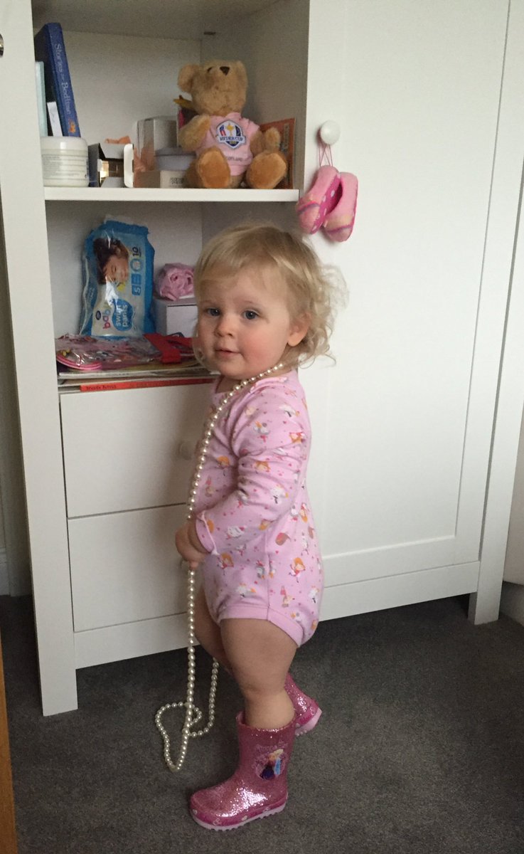 BabyOlds's tweet photo. Need fashion advice? #speaktome #styleguru https://t.co/y3bO5RL1rQ