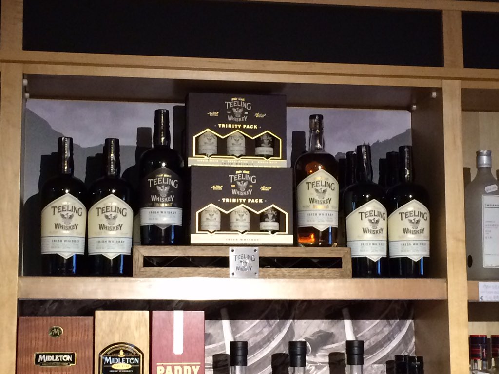TeelingWhiskey's tweet photo. The Teeling Trinity looking mighty fine @HollandsOfBray today! #TeelingWhiskey #HollandsofBray https://t.co/2EVPgo9dfT