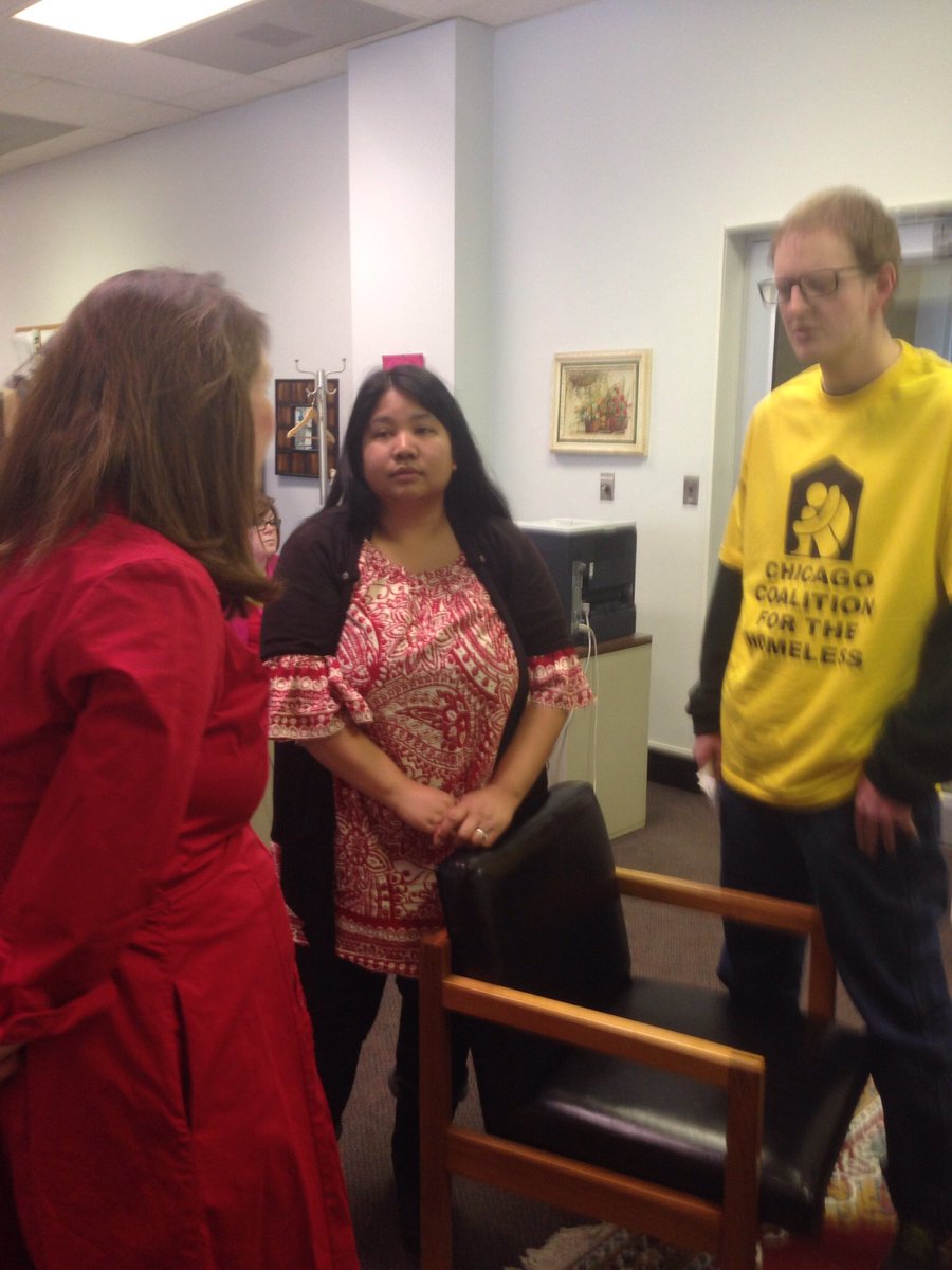 cchstatenet's tweet photo. 35 @ChiHomeless leaders spoke to 25 state legislators after state budget address today in Springfield! #BudgetOrElse https://t.co/Kg5tGQ8kFL