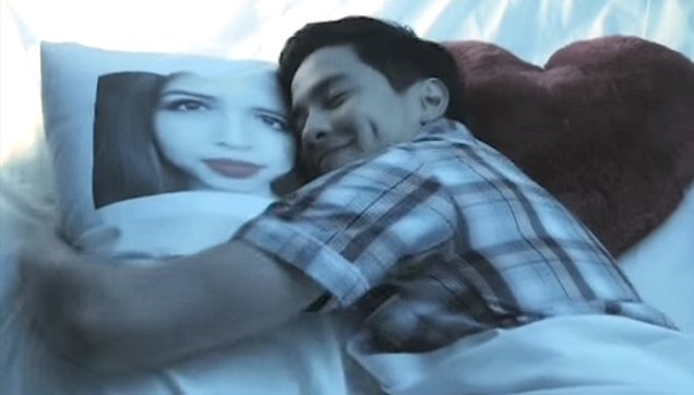 yhappun's tweet photo. good night s lahat ng Matutulog palang at good morning nman sa mga bagong gising hapi weeksary  #VoteMaineFPP #KCA https://t.co/Y0G7S6OSmB