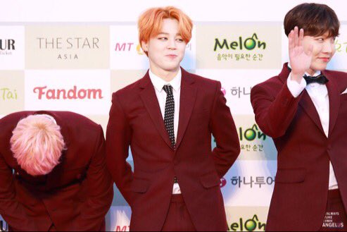 BTS_National's tweet photo. [HQ] 160217 BTS Jimin @ The Gaon Chart KPop Awards @BTS_twt  © myangeljimin https://t.co/6Fv4vWZCoQ